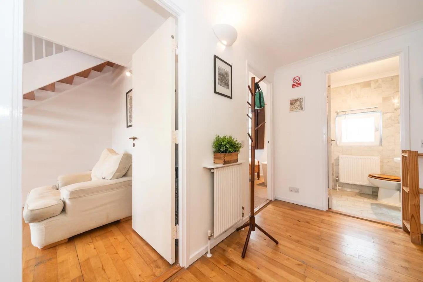 Sunny Maisonette With Views Over Canary Wharf, ลอนดอน ภายนอก รูปภาพ